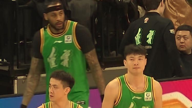九游体育APP-赵继伟6+4+5+1！哈维11+3，布罗金顿5+1，鄢手骐0分，辽篮领先6分